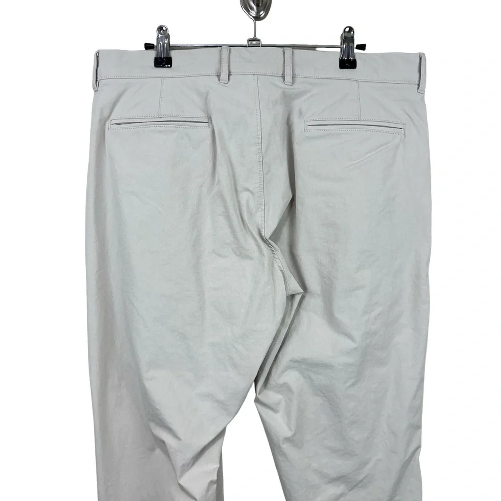NWOT J. Crew 770 Straight Fit Tech Pants Stone Sz 34 x 32